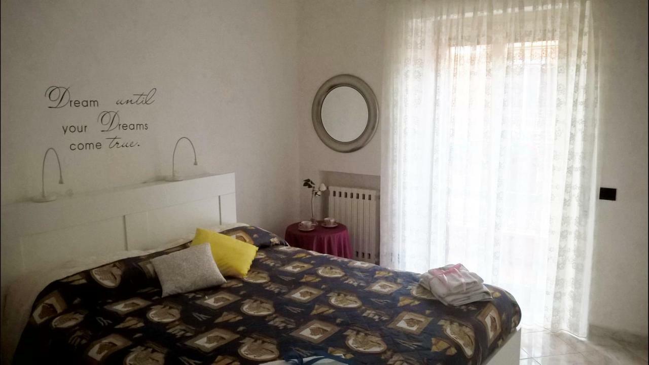 Apartmán Mirandolina Řím Exteriér fotografie